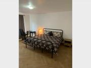 Recámara Grande Amueblada con Baño Privado, A/C y...