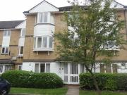 Recently decorated 2 bedroom flat S Bermondsey stn