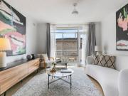 Recently Refreshed & Renovated Apartment in Leafy Locale