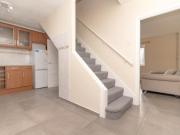 Recently refurbished 3 bedroom flat in Old Street Pads...