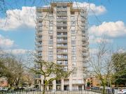 Recently renovated corner 1 bedroom apartment with...