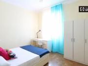 Nuevo Amplia habitación en apartamento de 6 dormitorios...