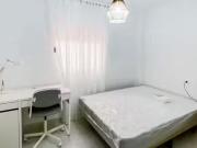 Bonito Habitación en Carrer d'Abén al Abbar