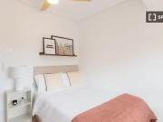 Nuevo Habitación en piso compartido de 5 habitaciones,...