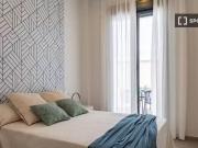 Encantador Habitación en piso compartido, Nou Moles,...