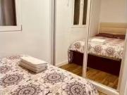 Único Habitación en piso de 2 habitaciones, Embajadores