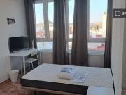 Acogedor Habitación en piso de 6 habitaciones en...