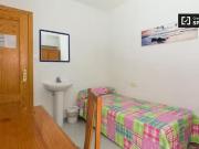 ¡Recién llegado! Habitación enorme en un apartamento de...