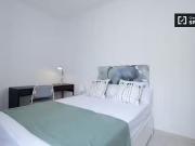 ¡En alquiler! Habitación ordenada en un apartamento de 7...