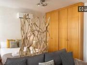 Nuevo Piso de 1 dormitorio en alquiler en Cortes, Madrid