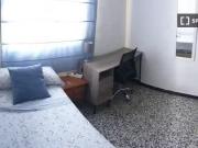 Acogedor Se alquila habitación en piso compartido, Alicante