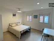 Bonito Se alquila habitación en piso compartido de 3...