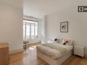 Barato Se alquila habitación en piso de 6 habitaciones...