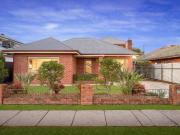 Red Brick Delight in Crisp Street!