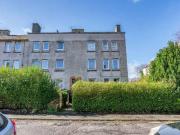 Redbraes Place, Edinburgh, 2 Bedroom Flat