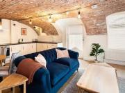 Redcliffe Parade West