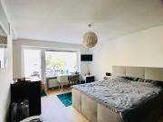 Redeveloped suite & balcony in Düsseldorf Pempelfort,...