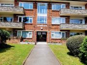 Redhill Drive, Bournemouth BH10, 2 bed flat to rent,...