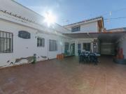 Ref. 04329 EXCLUSIVA Casa con gran terraza y garaje en...