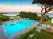 REF 157: ST TROPEZ VILLA EXCEPTIONNELLE PIEDS DANS L'EAU