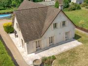 REF 4881: Maison 184 m2 terrain de 1150m2 8 pièces