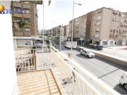 Ref: B6108J6. Piso de tres dormitorios y 2 baños...