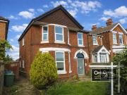 |Ref: R152551|, Winchester Road, Southampton, SO16 7DH...