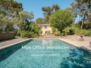 Référence: 5472 Mac Bastide provençale avec piscine et...