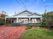 Refined Californian Elegance In Dual School Zones