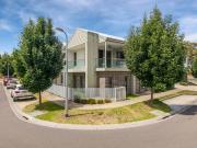 Refined townhouse living moments from the heart of Bendigo