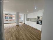 Reformado apartamento en primera línea de Torrevieja con...