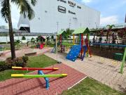 Reformado e Andar Alto 2 Quartos, Semi mobiliado