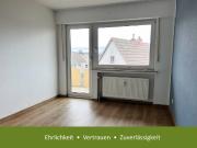 Refrath: 3 Zimmer Wohnung mit Balkon und Stellplatz