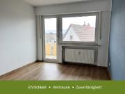 Refrath: 3 Zimmer Wohnung mit Balkon und Stellplatz