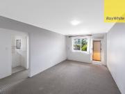 REFRESHED TWO BEDROOM APARTMENT WALKING DISTANCE TO...