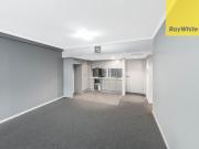 REFRESHED UNIT IN THE HEART OF PARRAMATTA!
