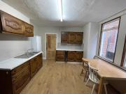 Refurbished 1 double bed flat with private garden