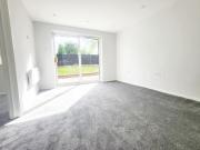 Refurbished 2 Bedroom Property Refurbished 2 Bedroom Property