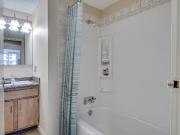 Regal Tower II 2 Bedroom Apartment for Rent at 425 3rd...