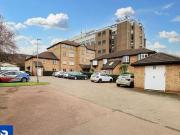Regarth Avenue, Wells Court Regarth Avenue, Studio Flat For