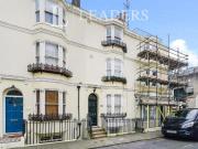 Regency Square Studio £850 pcm £196 pw