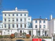 Regents Park Road, London, 3 Bedroom Flat
