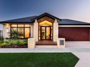 Registered land! Great Location