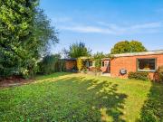 Reiheneckhaus im Bungalowstil in Binningen im Baurecht Reiheneckhaus im Bungalowstil in Binningen im Baurecht