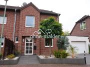 Reiheneckhaus mit Doppelgarage, Garten, PV Anlage, Speicher