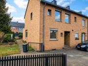 Reihenendhaus Haus mit möglichem großem Baugrundstück