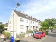 Reihenendhaus mit Garten, Garage, Stellplätze und Keller
