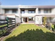 Reihenhaus mit Garten und Garage in Feldrandlage