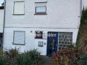 Reihenmittelhaus mit großem Garten und Garage