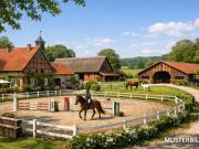 Reitanlage mit Bauernhaus im Kreis Gütersloh